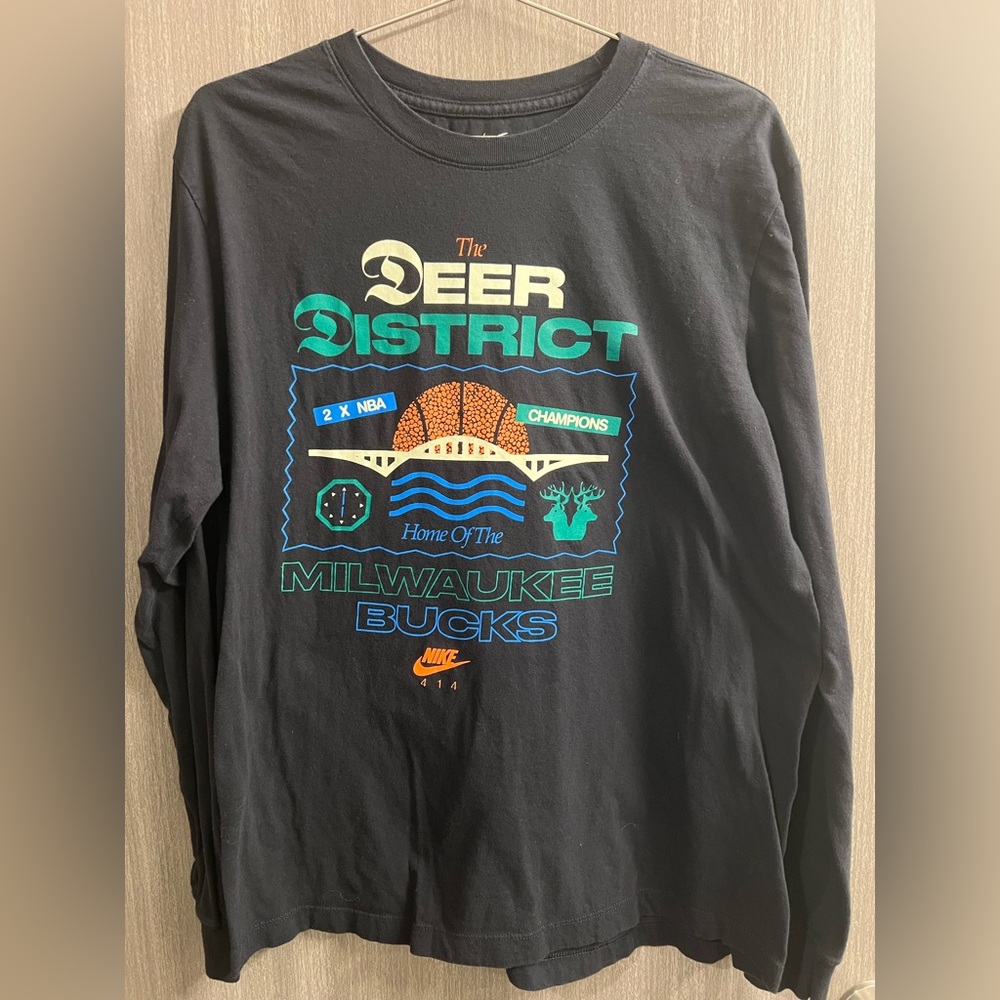 The Nike Deer District 414 Milwaukee Bucks Long Sleeve T Shirt Large